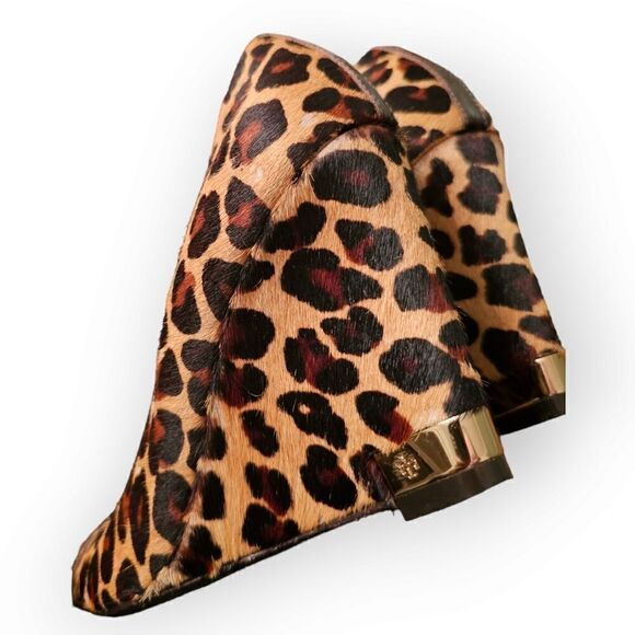 Tory Burch Leopard Astoria Wedge Heels (Size 7M) - Picture 3 of 15